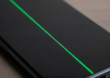 How to Fix Green Line Issue on AMOLED Display